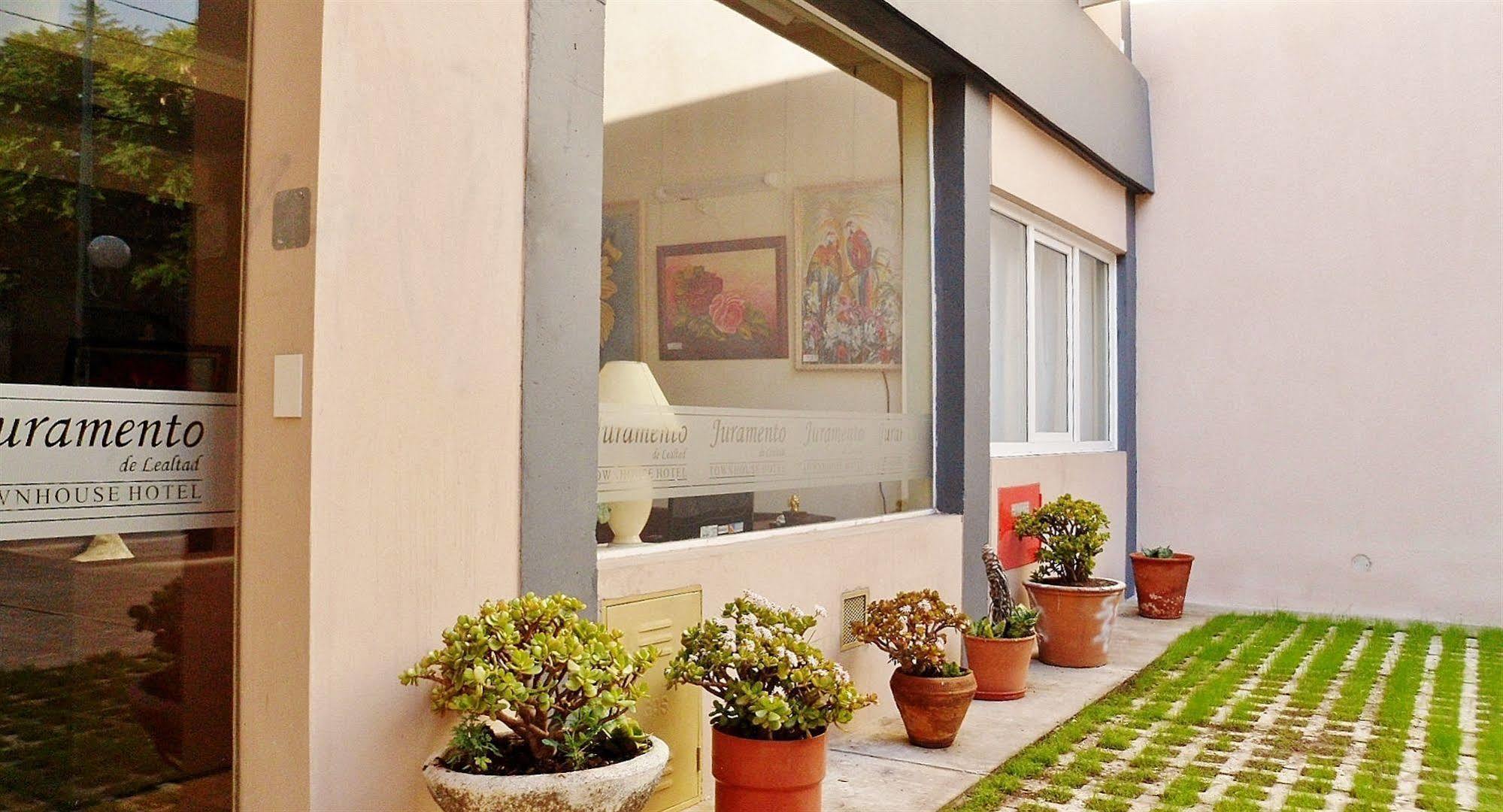 Juramento De Lealtad Townhouse Hotel Ciudad Autónoma de Ciudad Autónoma de Buenos Aires Exterior foto